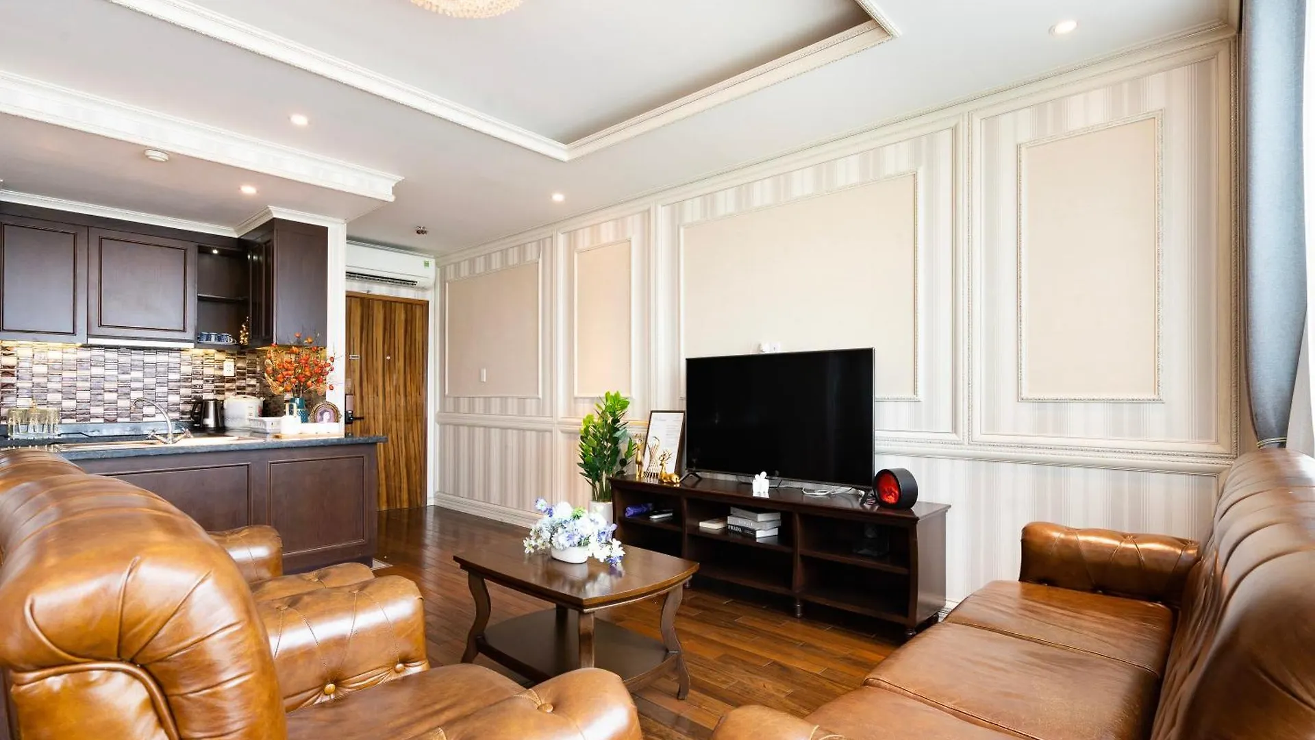 Leman Luxury 3 Bedroom Apartment By Chloe Ho Chi Minh City