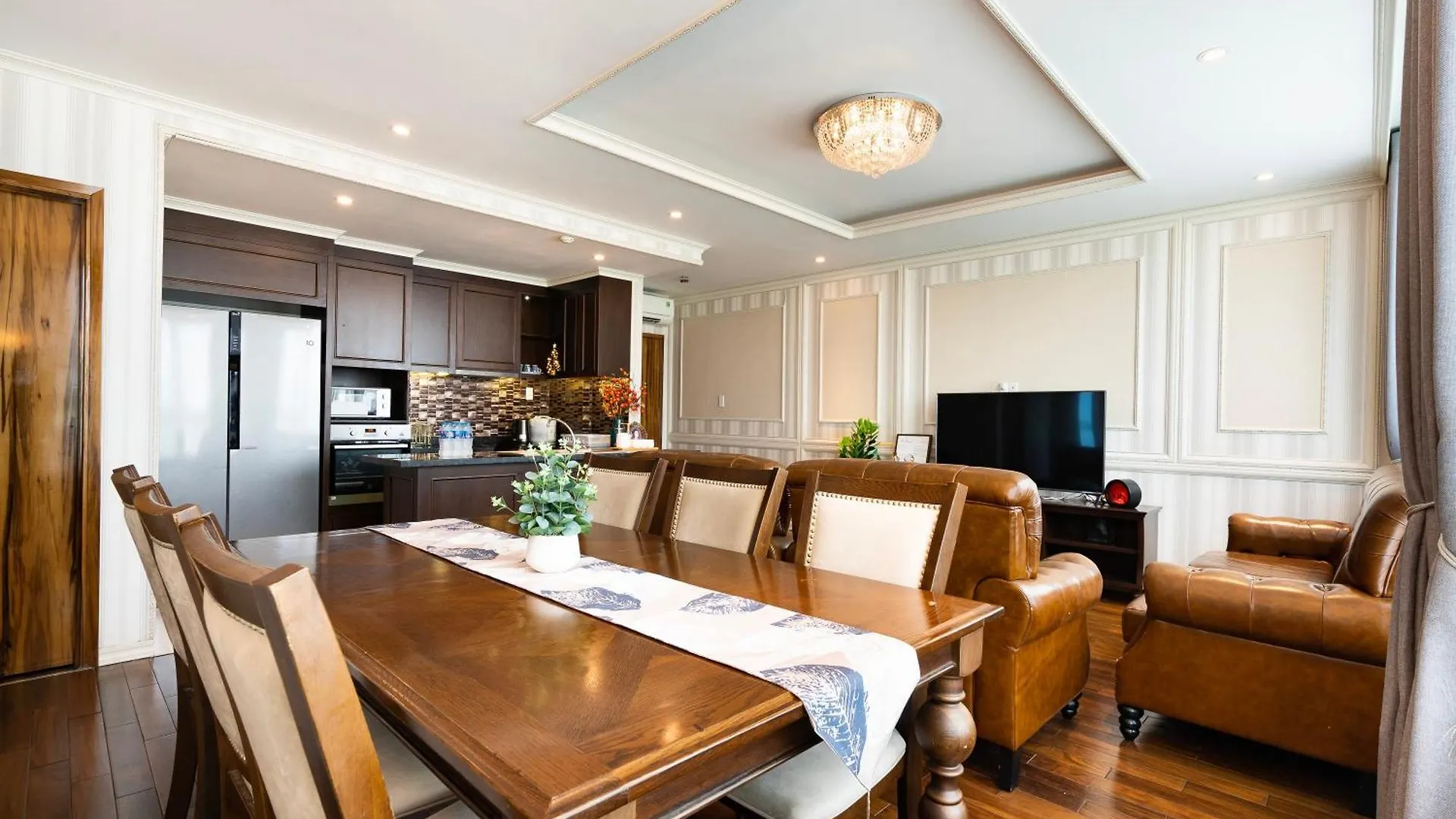 Leman Luxury 3 Bedroom Apartment By Chloe Ho Chi Minh City