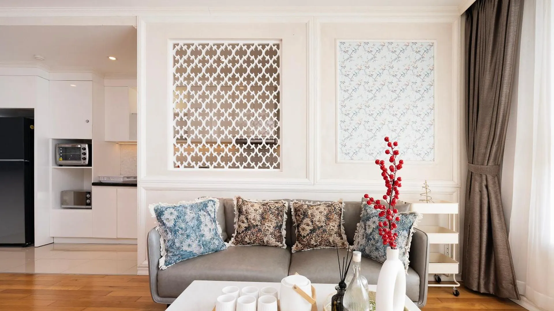 Leman Luxury 3 Bedroom Apartment By Chloe Ho Chi Minh City