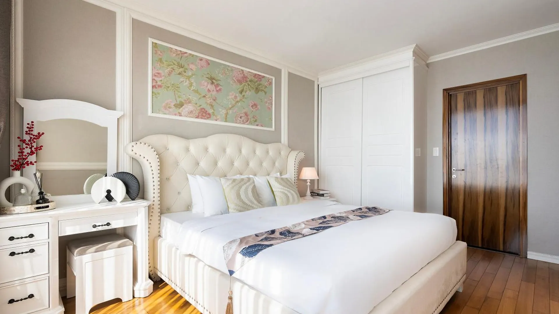 Leman Luxury 3 Bedroom Apartment By Chloe Ho Chi Minh City